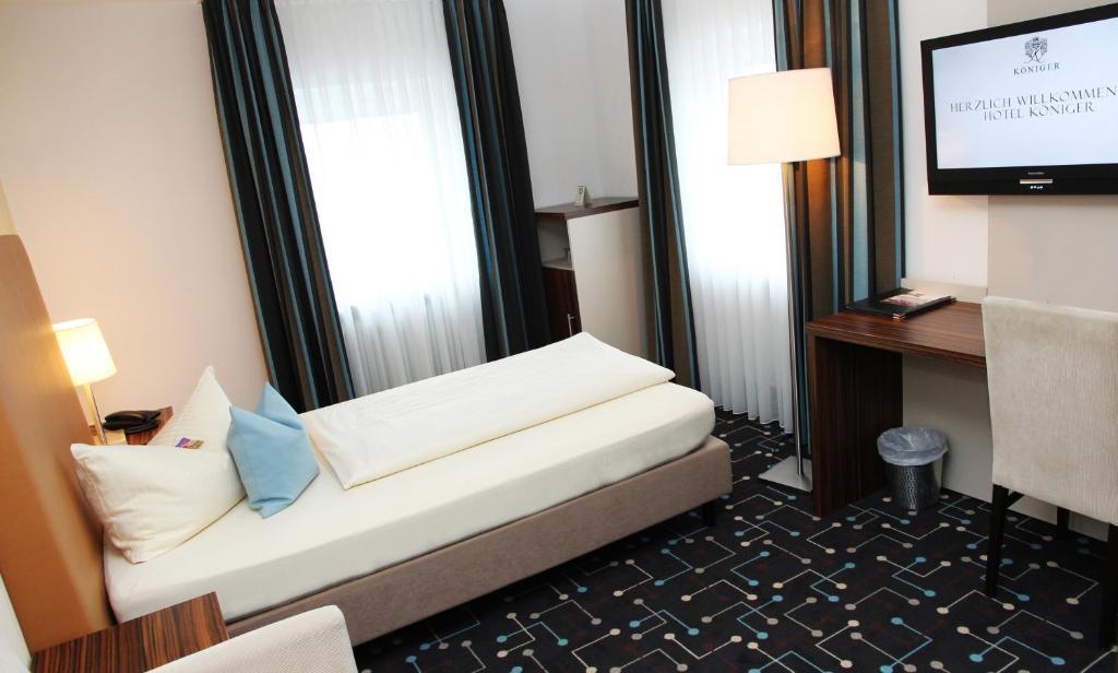 Hotel Koeniger Pliening ภายนอก รูปภาพ