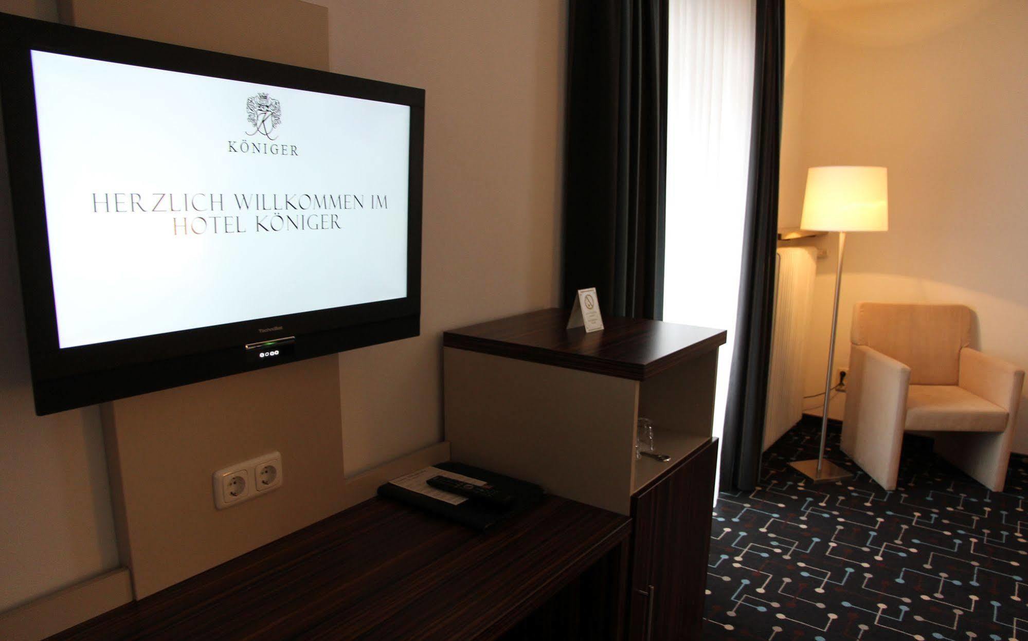 Hotel Koeniger Pliening ภายนอก รูปภาพ
