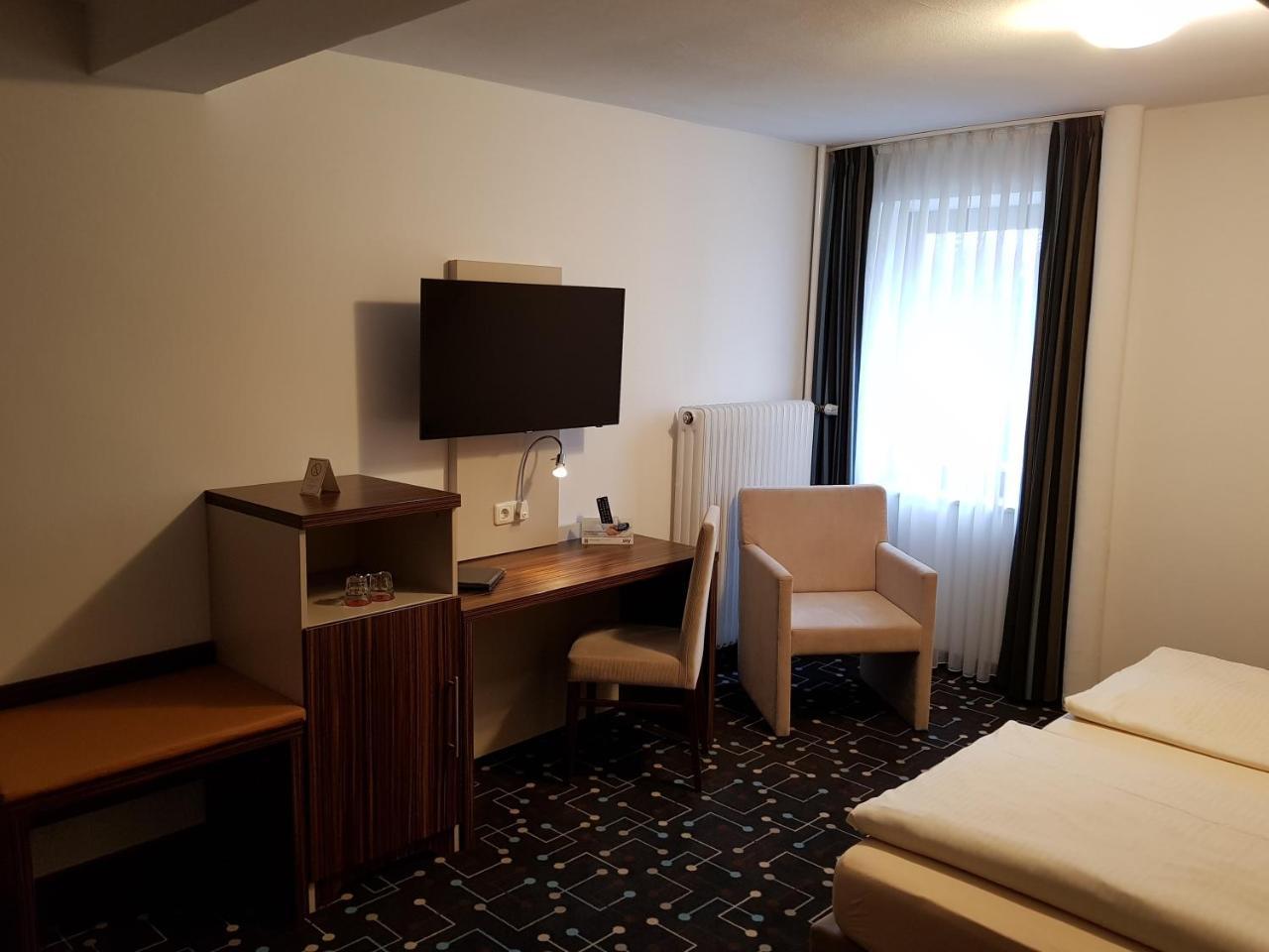 Hotel Koeniger Pliening ภายนอก รูปภาพ